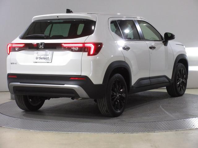 WR-V Zブラックスタイル 純正9インチナビ・ドラレコ・デモカーUP・禁煙車・パドルシフト・17インチアルミ・LEDフォグライト・コンビシート・アームレスト付センターコンソール・シャークフィンアンテナ・Apple CarPlay(9枚目)