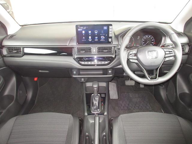 WR-V Zブラックスタイル 純正9インチナビ・ドラレコ・デモカーUP・禁煙車・パドルシフト・17インチアルミ・LEDフォグライト・コンビシート・アームレスト付センターコンソール・シャークフィンアンテナ・Apple CarPlay(10枚目)