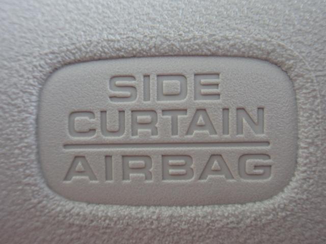 WR-V Zブラックスタイル 純正9インチナビ・ドラレコ・デモカーUP・禁煙車・パドルシフト・17インチアルミ・LEDフォグライト・コンビシート・アームレスト付センターコンソール・シャークフィンアンテナ・Apple CarPlay(14枚目)