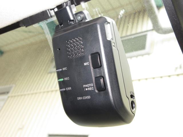 WR-V Z+ブラックスタイル 禁煙車ホンダセンシング純正9インチコネクトナビBluetoothドラレコETCRカメラワンオーナー オートクルーズコントロール クリアランスソナー LEDヘッドランプ フルセグ 盗難防止システム(4枚目)