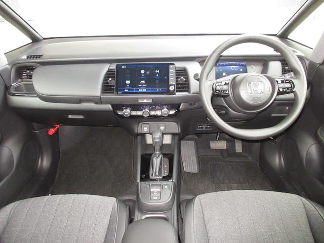 フィット ホーム 禁煙車ホンダセンシング純正9インチメモリーナビBluetoothドラレコETCRカメラワンオーナー 衝突軽減 リアカメラ ソナー USB接続 AAC 横滑り防止機能 サイドエアバック ワンオーナー車(2枚目)