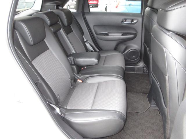 フィット e:HEVリュクス 禁煙車ホンダセンシングホンダコネクトディスプレイBluetoothドラレコETCRカメラワンオーナー 誤発進抑制機能 Iオーナー フロントカメラ リアカメラ ETC付 LED シートヒーター VSA(16枚目)