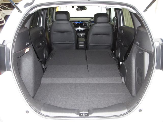 フィット e:HEVリュクス 禁煙車ホンダセンシングホンダコネクトディスプレイBluetoothドラレコETCRカメラワンオーナー 誤発進抑制機能 Iオーナー フロントカメラ リアカメラ ETC付 LED シートヒーター VSA(18枚目)