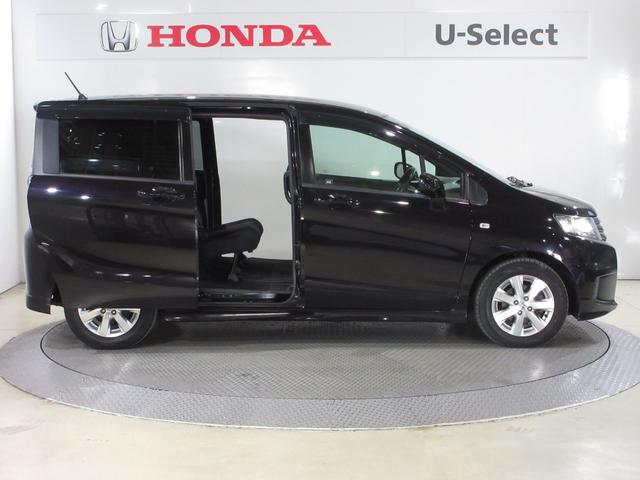 フリードスパイク Gエアロ 禁煙車 ナビ ミュージックサーバー ワンセグ リアカメラ ETC 助手席側パワースライドドア ディスチャージヘッドライト スマートキー ドアバイザー オートエアコン 純正15インチアルミホイール(9枚目)