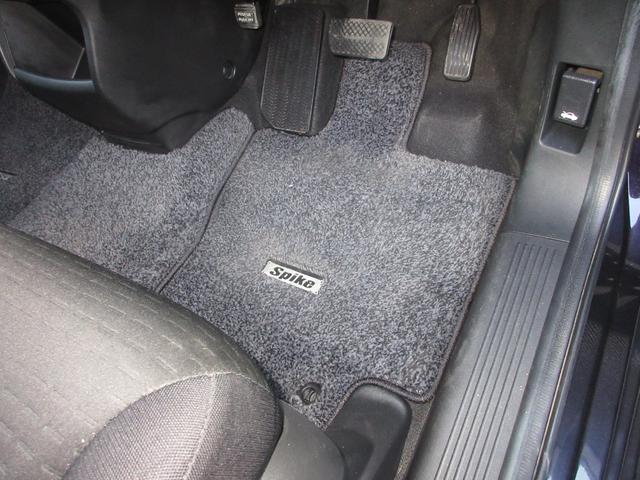 フリードスパイク Gエアロ 禁煙車 ナビ ミュージックサーバー ワンセグ リアカメラ ETC 助手席側パワースライドドア ディスチャージヘッドライト スマートキー ドアバイザー オートエアコン 純正15インチアルミホイール(17枚目)