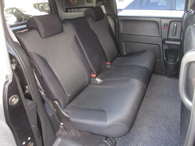 フリードスパイク Gエアロ 禁煙車 ナビ ミュージックサーバー ワンセグ リアカメラ ETC 助手席側パワースライドドア ディスチャージヘッドライト スマートキー ドアバイザー オートエアコン 純正15インチアルミホイール(20枚目)