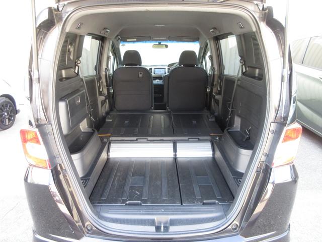 フリードスパイク Gエアロ 禁煙車 ナビ ミュージックサーバー ワンセグ リアカメラ ETC 助手席側パワースライドドア ディスチャージヘッドライト スマートキー ドアバイザー オートエアコン 純正15インチアルミホイール(22枚目)