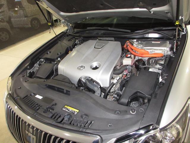 クラウンマジェスタ Ｆバージョン　／禁煙車／２オーナー／トヨタ純正ＨＤＤナビ／フルセグ／ＢＴＡ／ＵＳＢ／音楽録音再生／ＤＶＤ／ＣＤ／全周囲カメラ／ＥＴＣ／ドラレコ／本革シート／ブラインドスポットＭ／ＬＥＤライト／スマキー／純正ＡＷ／（20枚目）