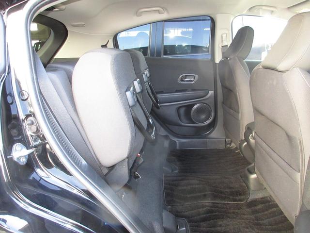 ヴェゼル ハイブリッドX・ホンダセンシング 禁煙車 純正メモリナビ BTA ETC Rカメラ ワンオーナー コーナーセンサー 地デジ スマキー オートエアコン VSA LEDヘッドライト ETC車載器 ABS USB 電格ミラー 1オナ Bモニ(19枚目)