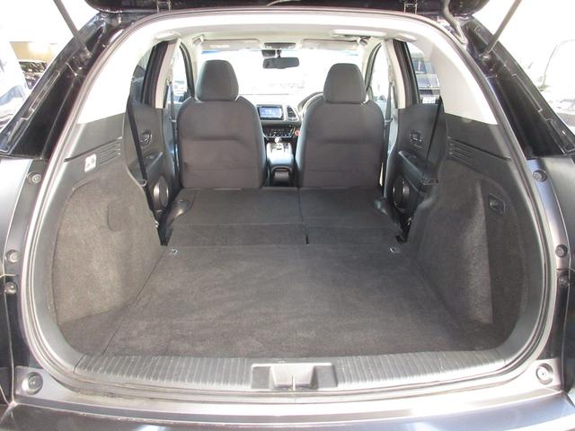 ヴェゼル ハイブリッドX・ホンダセンシング 禁煙車 純正メモリナビ BTA ETC Rカメラ ワンオーナー コーナーセンサー 地デジ スマキー オートエアコン VSA LEDヘッドライト ETC車載器 ABS USB 電格ミラー 1オナ Bモニ(20枚目)