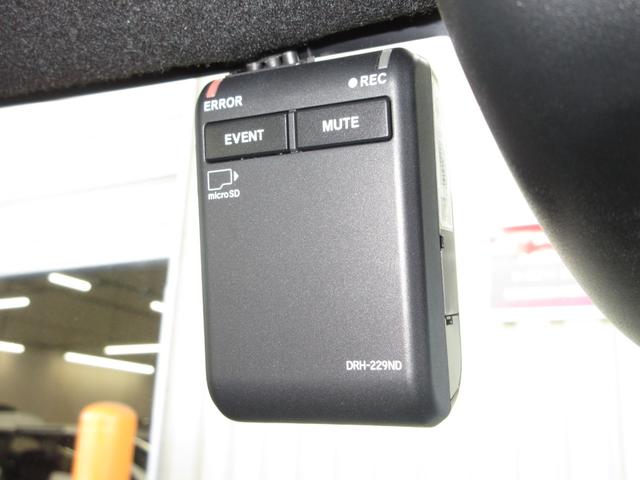 N-BOXカスタム ターボ ホンダセンシング純正9インチメモリーナビBluetoothドラレコETCRカメラワンオーナー イモビライザー 1オナ 衝突被害軽減 フロントカメラ サイドカメラ 禁煙 ベンチシート キーフリー ESC(6枚目)