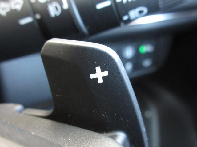 ヴェゼル e:HEVZ ホンダセンシングパナソニック9インチメモリーナビBluetoothドラレコETCRカメラワンオーナー 衝突回避支援ブレーキ機能 1オナ スマキ フルオートエアコン Dレコ エアバッグ 両席エアバック(14枚目)