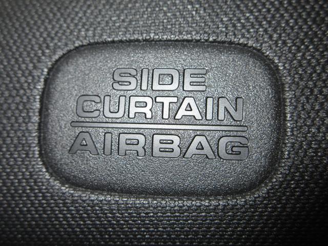 シビック ｅ：ＨＥＶＥＸ　禁煙車ホンダセンシングホンダコネクトディスプレイＢｌｕｅｔｏｏｔｈドラレコＥＴＣＲカメラワンオーナー　衝突被害軽減ブレーキ　Ｂカメラ　シートヒーター　フルセグ　ＬＥＤヘッドライト　サンルーフ　ＥＳＣ（26枚目）