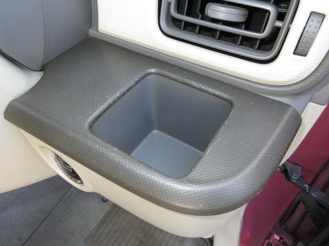 アルトラパン Ｌ　／２オーナー／衝突軽減ブレーキ／メモリーナビ／ＥＴＣ／ＣＤ／ＤＶＤ／ＵＳＢ／ミュージックサーバー／フルセグＴＶ／Ｂｌｕｅｔｏｏｔｈオーディオ／シートヒーター／横滑り防止装置／ＡＢＳ／スマートキー／（11枚目）