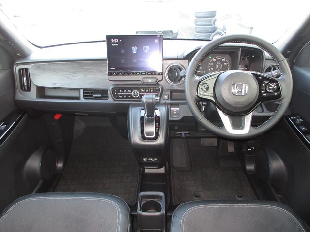 N-ONE プレミアムツアラー 当社元試乗車 禁煙車 純正9インチナビ フルセグTV Bluetooth ミュージックサーバー USB ドラレコ シートヒーター バックカメラ ETC LEDヘッドライト 15インチアルミホイール(11枚目)