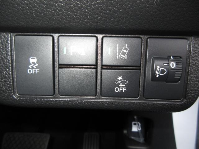 N-ONE プレミアムツアラー 当社元試乗車 禁煙車 純正9インチナビ フルセグTV Bluetooth ミュージックサーバー USB ドラレコ シートヒーター バックカメラ ETC LEDヘッドライト 15インチアルミホイール(14枚目)