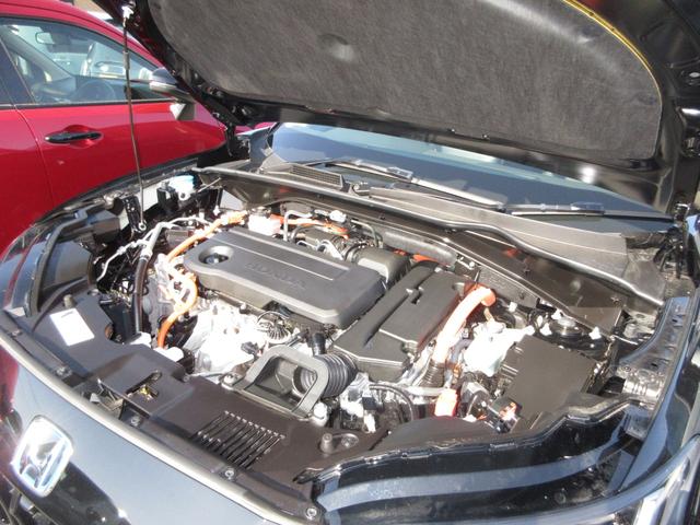 ZR-V e:HEVZ 禁煙車ホンダセンシングホンダコネクトディスプレイBluetoothETCRカメラワンオーナー Pセンサー レザー Bカメラ サイドエアバック パワ-シ-ト ナビTV LEDヘッドライト USB接続(4枚目)