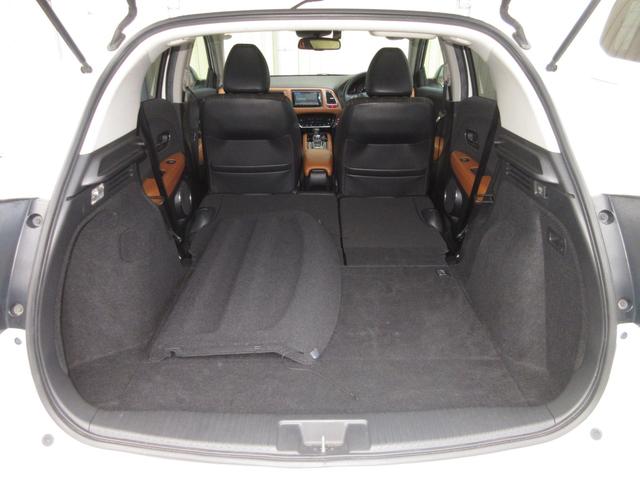 ヴェゼル ハイブリッドZ 純正メモリーナビBluetoothETCRカメラワンオーナー スマキー LEDランプ ETC付 整備記録簿 シ-トヒ-タ- サイドカーテンエアバック 運転席助手席エアバッグ VSA パワーステアリング(19枚目)