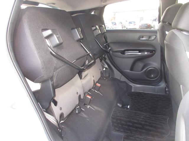 フィット e:HEVクロスター ホンダセンシング純正メモリーナビBluetoothETCRカメラワンオーナー 衝突回避システム 1オーナー フルオートエアコン 整備記録簿 前後センサー LEDランプ エアバッグ サイドエアバック(16枚目)