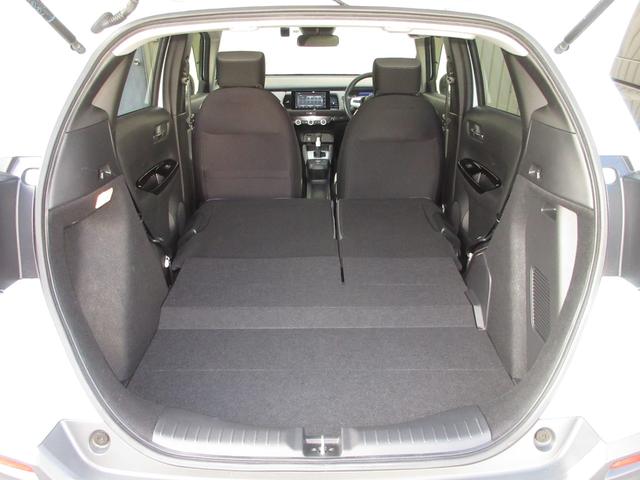 フィット e:HEVクロスター ホンダセンシング純正メモリーナビBluetoothETCRカメラワンオーナー 衝突回避システム 1オーナー フルオートエアコン 整備記録簿 前後センサー LEDランプ エアバッグ サイドエアバック(17枚目)