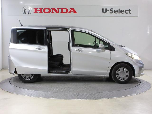 フリード Gジャストセレクション この車両は未加修現状販売「そのまんま車」になります。傷や凹み・内装を現状にて展示しております。詳しくはスタッフにお問い合わせください。純正メモリーナビRカメラ 両側Pスライドドア Bモニター パワステ(15枚目)