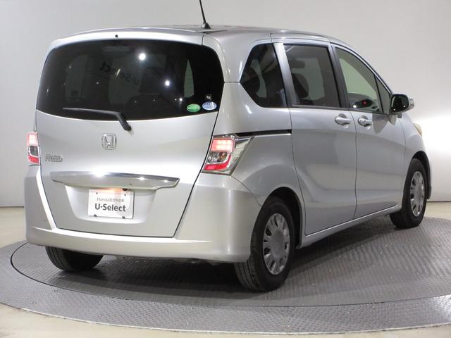 フリード Gジャストセレクション この車両は未加修現状販売「そのまんま車」になります。傷や凹み・内装を現状にて展示しております。詳しくはスタッフにお問い合わせください。純正メモリーナビRカメラ 両側Pスライドドア Bモニター パワステ(16枚目)