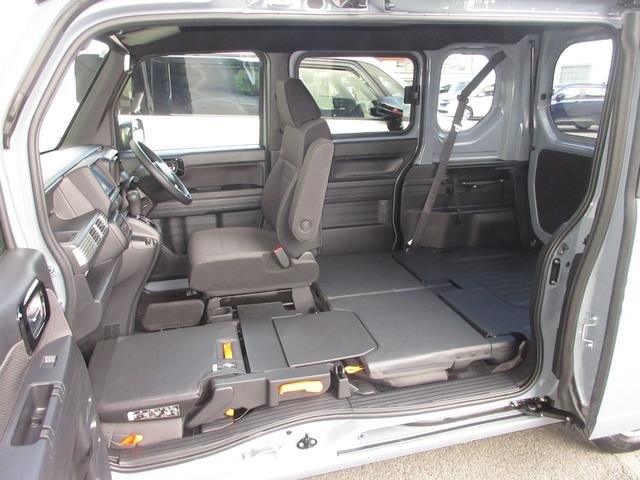 Ｎ－ＶＡＮ ファン　禁煙車ホンダセンシング純正８インチコネクトナビＢｌｕｅｔｏｏｔｈドラレコＥＴＣＲカメラワンオーナー　運転席助手席エアバッグ　パワステ　パーキングセンサー　ＡＢＳ　パワーウィンドウ　地デジＴＶ　Ｂカメ（16枚目）