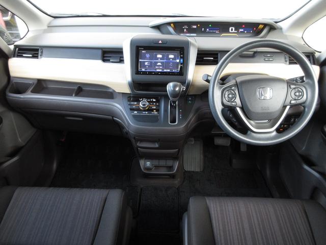 フリード G・ホンダセンシング 純正メモリーナビBluetoothETCRカメラワンオーナー Fセグ 追突被害軽減ブレーキ iストップ Wエアバッグ パワーウィンドウ 1オ-ナ- スマートキ カラーバックモニター 整備点検記録簿(9枚目)