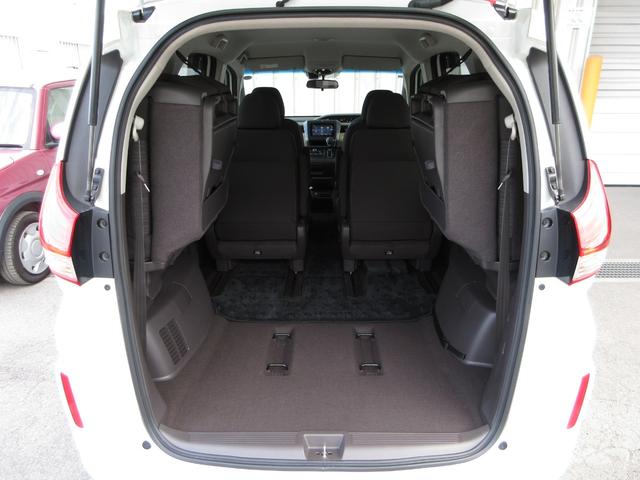 フリード G・ホンダセンシング 純正メモリーナビBluetoothETCRカメラワンオーナー Fセグ 追突被害軽減ブレーキ iストップ Wエアバッグ パワーウィンドウ 1オ-ナ- スマートキ カラーバックモニター 整備点検記録簿(17枚目)