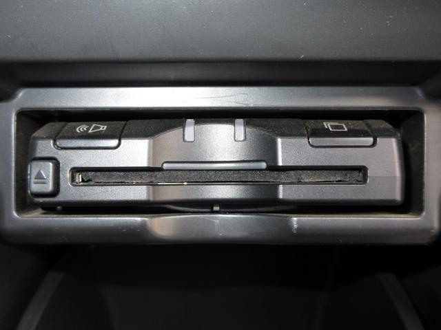 ヴェルファイア ２．４Ｚ　／ＨＤＤナビ／バックカメラ／フルセグＴＶ／ミュージックサーバー／Ｂｌｕｅｔｏｏｔｈオーディオ／ＣＤ／後席モニター／パーキングセンサー／ＥＴＣ／両側電動スライドドア／アルミホイール／スマートキー／ＡＢＳ（6枚目）