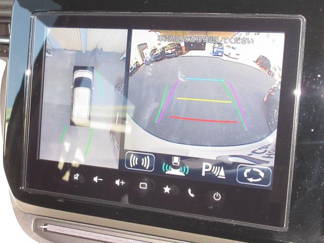 全方位モニターは、クルマの真上から見ているかのような映像によって、周囲の状況を知ることで、駐車を容易に行うための支援技術です。