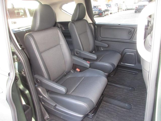 フリードハイブリッド ハイブリッド・Gホンダセンシング 純正9インチメモリーナビBluetoothドラレコETCRカメラワンオーナー 軽減ブレーキ キーフリーシステム 1オ-ナ- 記録簿 DVD再生可能 サイドカーテンエアバック ECON 禁煙 後カメラ(17枚目)