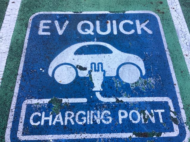 フリードハイブリッド ハイブリッド・Gホンダセンシング 純正9インチメモリーナビBluetoothドラレコETCRカメラワンオーナー 軽減ブレーキ キーフリーシステム 1オ-ナ- 記録簿 DVD再生可能 サイドカーテンエアバック ECON 禁煙 後カメラ(44枚目)