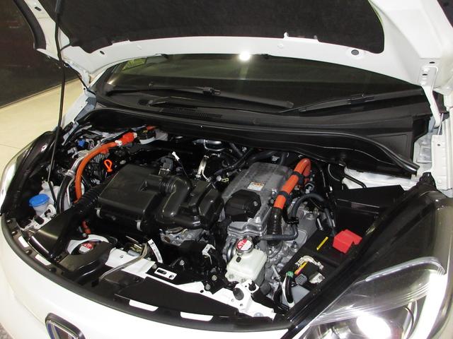 フィット e:HEVホーム 禁煙車ホンダセンシング純正9インチメモリーナビBluetoothドラレコETCRカメラワンオーナー 前後誤発進抑制機能 クリソナ 助手席エアバッグ 運転席エアバッグ 1オナ アイドリングストップ(3枚目)