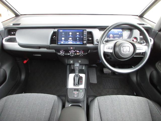 フィット e:HEVホーム 禁煙車ホンダセンシング純正9インチメモリーナビBluetoothドラレコETCRカメラワンオーナー 前後誤発進抑制機能 クリソナ 助手席エアバッグ 運転席エアバッグ 1オナ アイドリングストップ(10枚目)