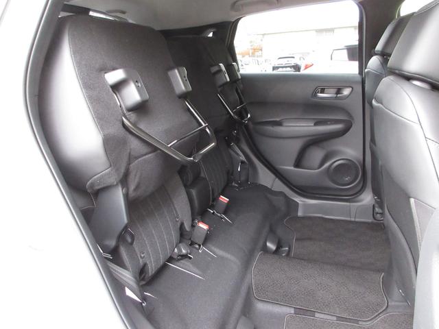 フィット e:HEVホーム 禁煙車ホンダセンシング純正9インチメモリーナビBluetoothドラレコETCRカメラワンオーナー 前後誤発進抑制機能 クリソナ 助手席エアバッグ 運転席エアバッグ 1オナ アイドリングストップ(18枚目)