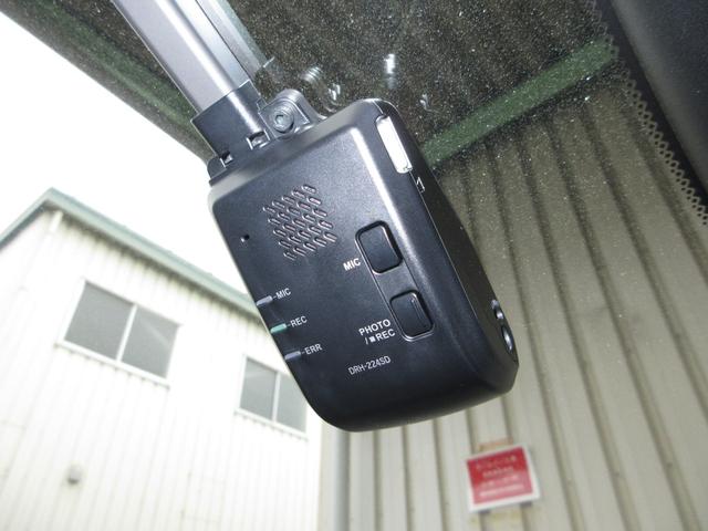 フィット e:HEVRS 禁煙車ホンダセンシング純正9インチメモリーナビBluetoothドラレコETCRカメラワンオーナー エアバッグ ナビ&TV パワーウィンドウ 助手席エアバッグ Dレコ フルセグテレビ ETC装備(6枚目)