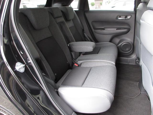 フィット e:HEVRS 禁煙車ホンダセンシング純正9インチメモリーナビBluetoothドラレコETCRカメラワンオーナー エアバッグ ナビ&TV パワーウィンドウ 助手席エアバッグ Dレコ フルセグテレビ ETC装備(27枚目)