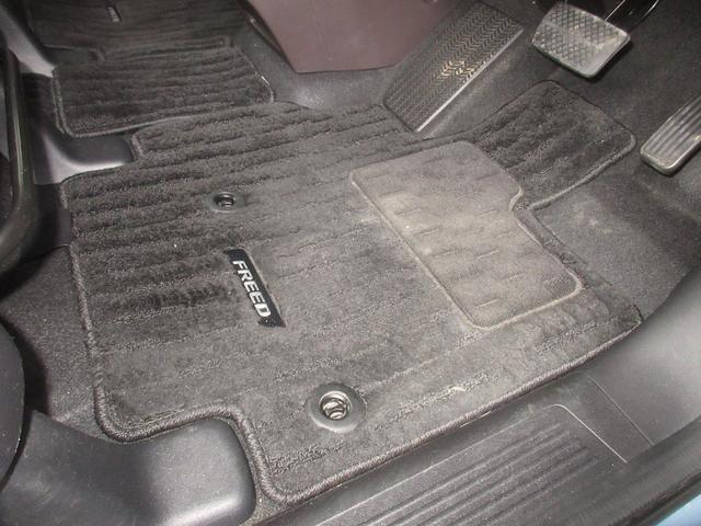 フリード G・ホンダセンシング 純正メモリーナビBluetoothETCRカメラワンオーナー 追突被害軽減ブレーキ iストップ Wエアバッグ パワーウィンドウ 1オ-ナ- アクティブクルーズコントロール スマートキ 整備点検記録簿(13枚目)