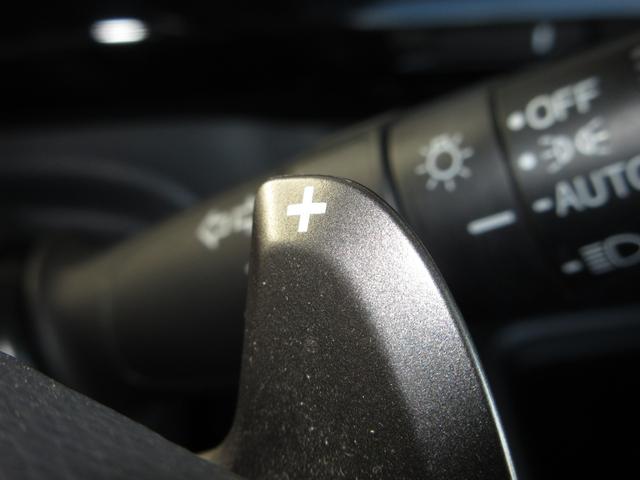 ステップワゴンスパーダ スパーダホンダセンシング　純正メモリーナビＢｌｕｅｔｏｏｔｈドラレコＥＴＣＲカメラ　盗難防止　助手席エアバッグ　Ｗパワスラ　記録簿有　地デジ　ＬＥＤライト　横滑り防止システム　オートエアコン　リアカメラ　ＵＳＢ　ナビ＆ＴＶ（13枚目）