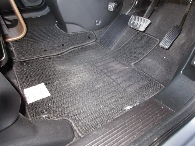 フリードスパイク Gエアロ 禁煙車 純正HDDナビ BTA ETC Rカメラ クルコン キーレス ナビTV 整備記録簿 助手席エアバッグ イモビライザー AAC 運転席エアバッグ DVD ワンセグテレビ(13枚目)