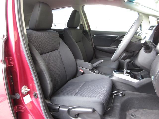 フィット 13G・Lホンダセンシング 純正CDコンポワンオーナードアバイザー 1オーナー車 サイドカーテンエアバック エアバック パワーウインドウ キーフリーシステム LEDライト オートエアコン VSA クルコン パワーステアリング(15枚目)