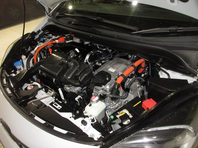 内装、外装、エンジンルームの隅ずみまでクリーニングを実施してお渡しします！　プロが仕上げをしましたからピッカピカですよ〜！点検整備もきっちり実施いたします。