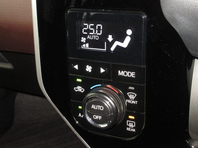 エアコンはオートエアコンでお好みの温度調整が出来、オールシーズン快適にドライブできます！リア席はプライバシーガラスで夏も涼しく過ごせます！