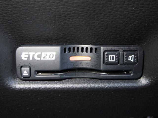 フィット e:HEVホームブラックスタイル 禁煙車ホンダセンシングホンダコネクトディスプレイBluetoothドラレコETCRカメラワンオーナー オートライト Bカメラ 1オーナー LEDライト クリアランスソナー サイドSRS VSA ABS(11枚目)