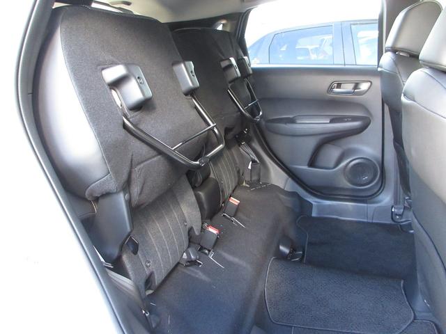 フィット e:HEVホームブラックスタイル 禁煙車ホンダセンシングホンダコネクトディスプレイBluetoothドラレコETCRカメラワンオーナー オートライト Bカメラ 1オーナー LEDライト クリアランスソナー サイドSRS VSA ABS(17枚目)