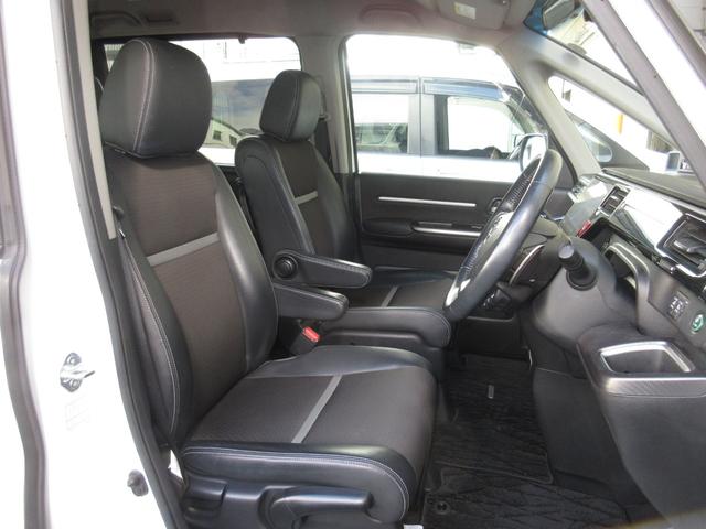 ステップワゴンスパーダ スパーダ・クールスピリットホンダセンシング 純正10インチメモリーナビBluetoothドラレコETCRカメラワンオーナー サイドエアバック スマートキ 左右電動スライドドア バックモニタ Wエアコン 地TV ナビ&TV 三列シート USB(19枚目)