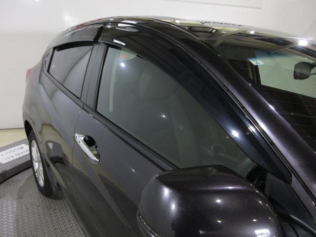 ヴェゼル Ｘ・ホンダセンシング　純正メモリーナビＢｌｕｅｔｏｏｔｈＥＴＣＲカメラワンオーナー　Ｗエアバッグ　盗難防止　アクティブクルーズコントロール　オートエアコン　ＬＥＤランプ　衝突軽減ブレ－キ　パワステ　整備記録簿　ＵＳＢポート（13枚目）