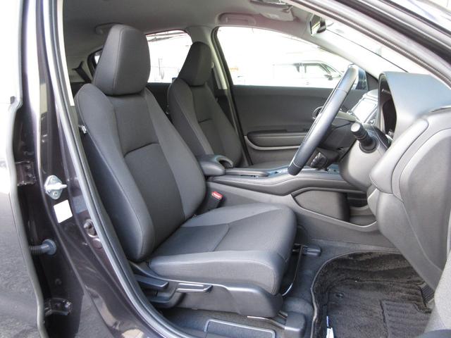 ヴェゼル Ｘ・ホンダセンシング　純正メモリーナビＢｌｕｅｔｏｏｔｈＥＴＣＲカメラワンオーナー　Ｗエアバッグ　盗難防止　アクティブクルーズコントロール　オートエアコン　ＬＥＤランプ　衝突軽減ブレ－キ　パワステ　整備記録簿　ＵＳＢポート（19枚目）