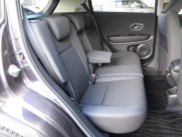 ヴェゼル Ｘ・ホンダセンシング　純正メモリーナビＢｌｕｅｔｏｏｔｈＥＴＣＲカメラワンオーナー　Ｗエアバッグ　盗難防止　アクティブクルーズコントロール　オートエアコン　ＬＥＤランプ　衝突軽減ブレ－キ　パワステ　整備記録簿　ＵＳＢポート（20枚目）